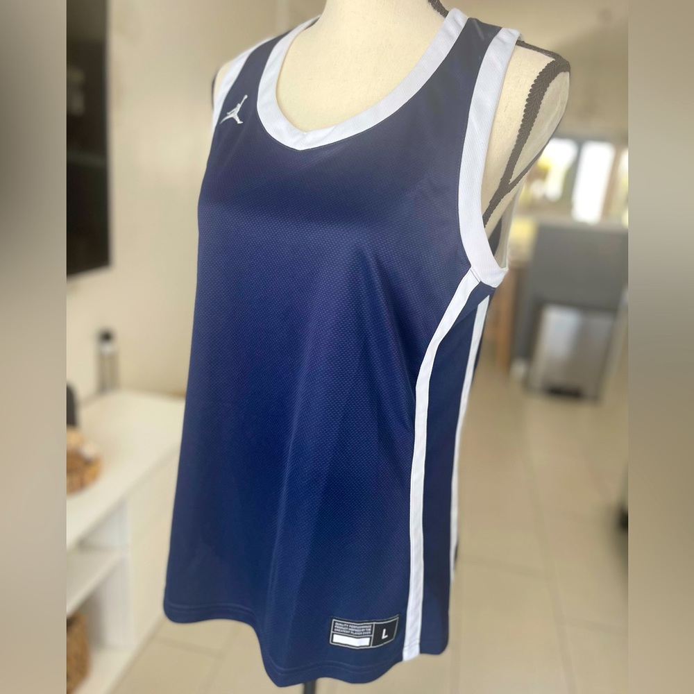 Nike Dri Fit Jordan, women top, blue, size L, NWOT